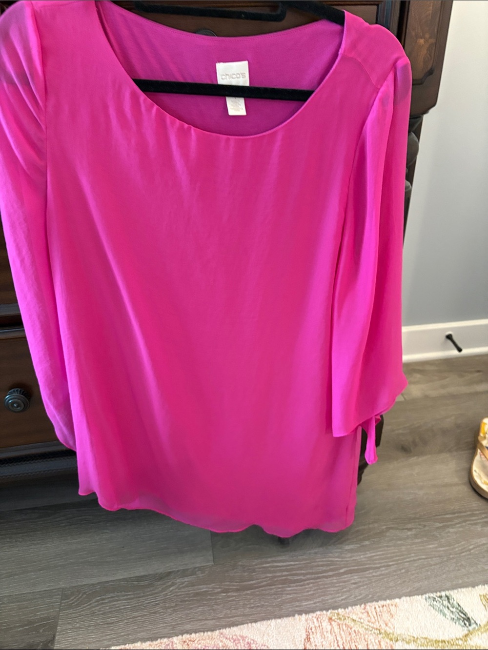 Chico's Bright Fuchsia Scoop Neck Blouse